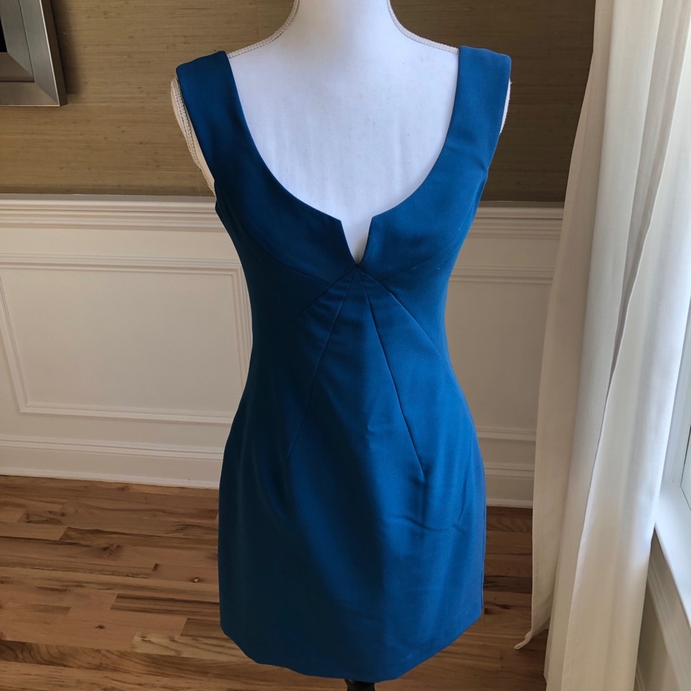 Black Halo size 4 dress